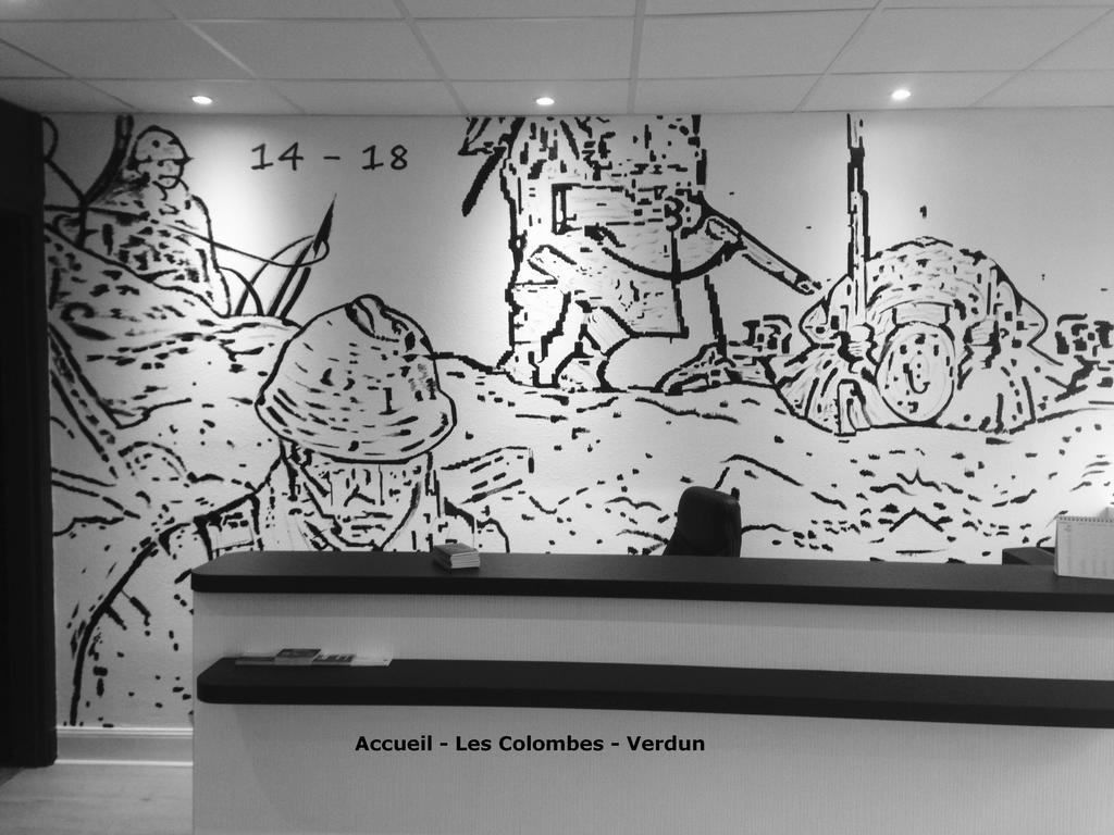 Hotel Les Colombes ヴェルダン・シュル・ムーズ エクステリア 写真